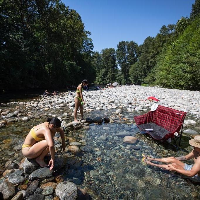 Rare May heat wave brings worries for further floods and wildfires